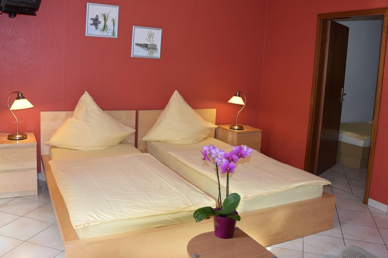 Camping De L'Our Appartements วีองเดน ภายนอก รูปภาพ